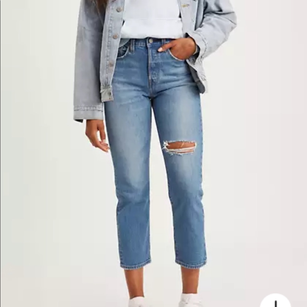 SOLD Levi’s Wedgie Fit Straight Jive Tone Jeans